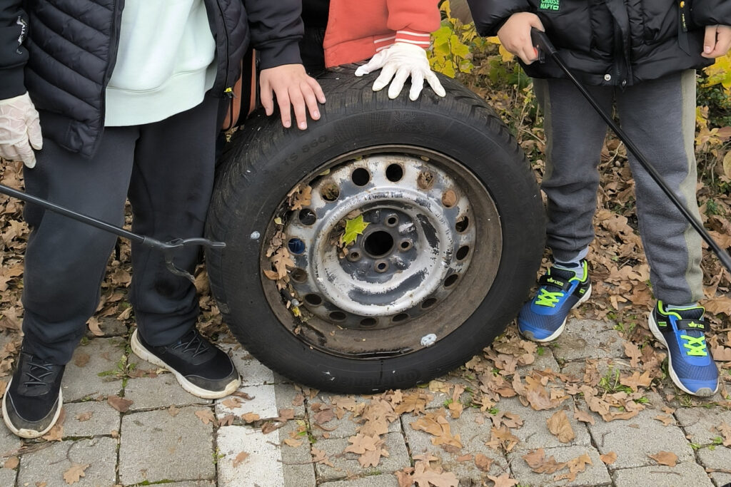 Müllsammelaktion an der Betty-Greif-Schule in Pfarrkirchen