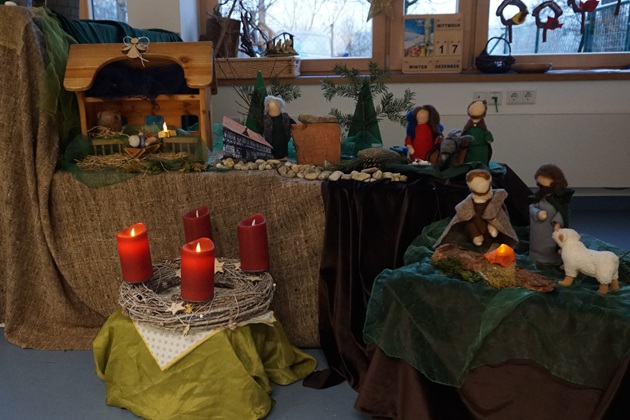 Frau Holle und die Weihnachtsgeschichte für die SVE